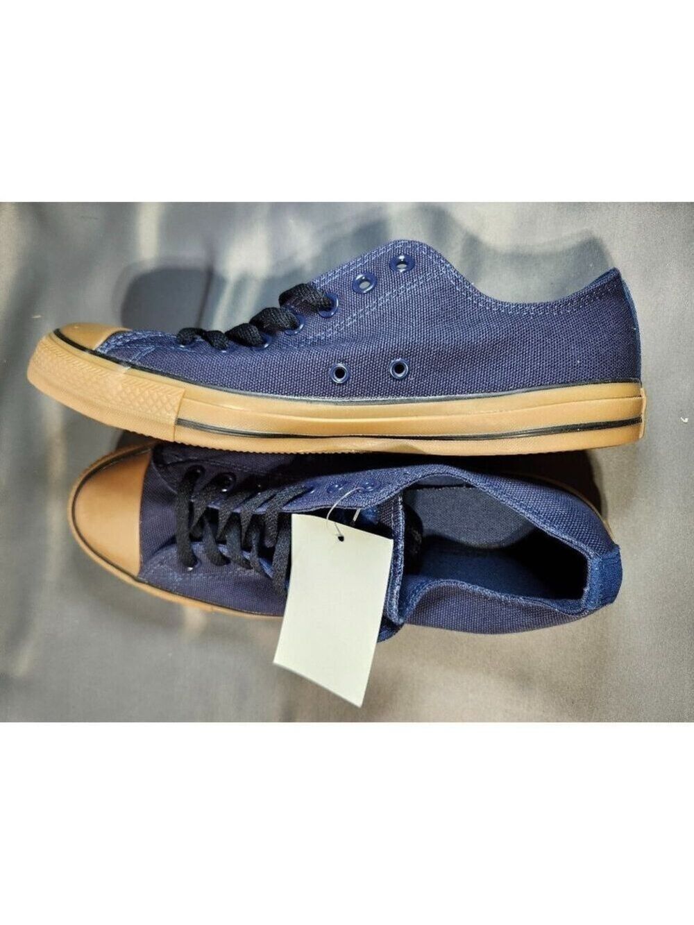 Converse Navy Men's 10.5 M 12.5W new